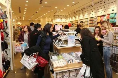 日用百貨平價(jià)品牌崛起 誰(shuí)將成為消費(fèi)者的省錢(qián)利器？